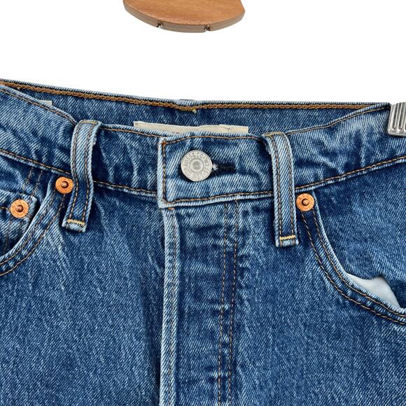 Levi's Ribcage Straight Denim Shorts Jean Medium Wash Blue Size 26 - Picture 2 of 7